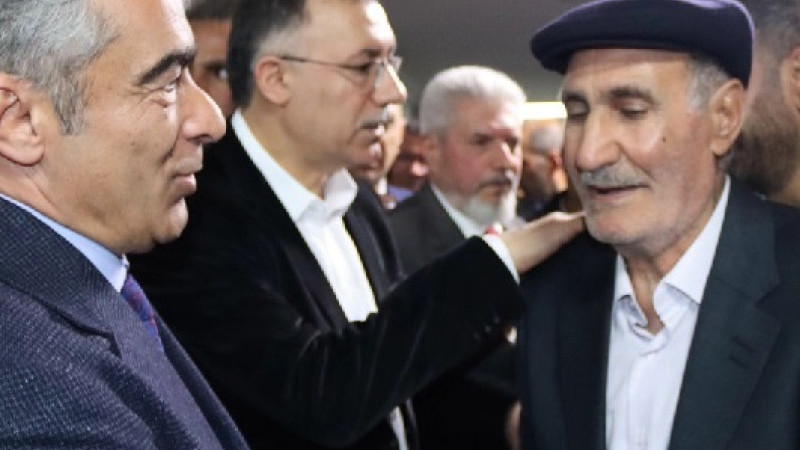 Ak Parti Vekil Adayları Alagöz ve Tutulmaz'dan Bayramlaşma Töreni