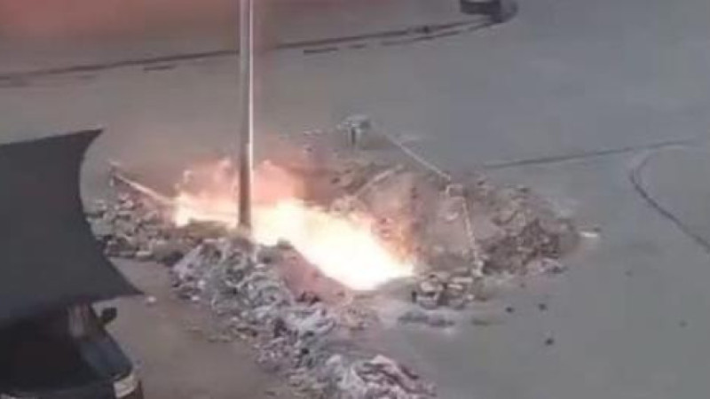 Elektrik Hattı Bomba Gibi Patladı !!