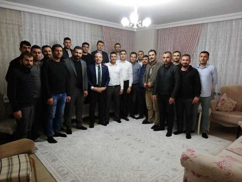 Gündüz: “Iğdır’da yaptığımız toplantılarda genç kardeşlerimiz Cumhur İttifakı adayı İsa yaşar Tezel’in yanındayız”