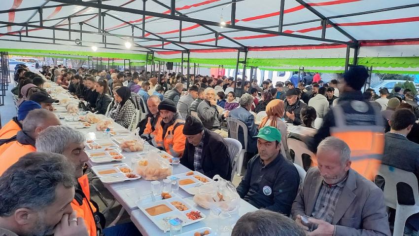 Iğdır Belediyesi Ramazan Çadırı Kurdu