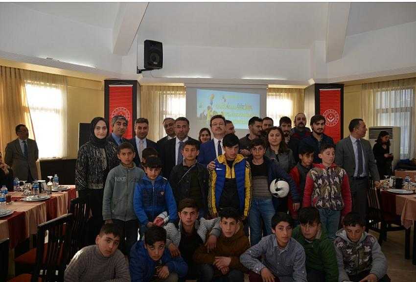 IĞDIR'DA ÇOCUK İŞÇİLİĞİ İLE MÜCADELE TOPLANTISI YAPILDI