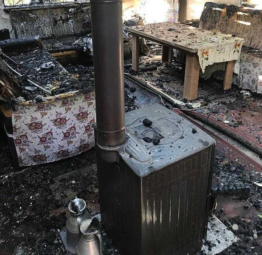 Iğdır’da bir eve yıldırım düştü