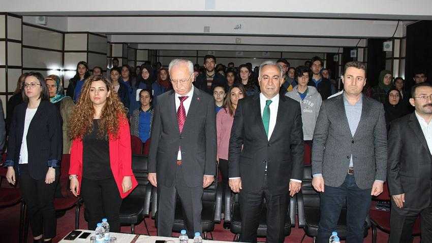 İSTİKLAL MARŞI’NIN KABULU HAYDAR ALİYEV FEN LİSESİNDE KUTLANDI