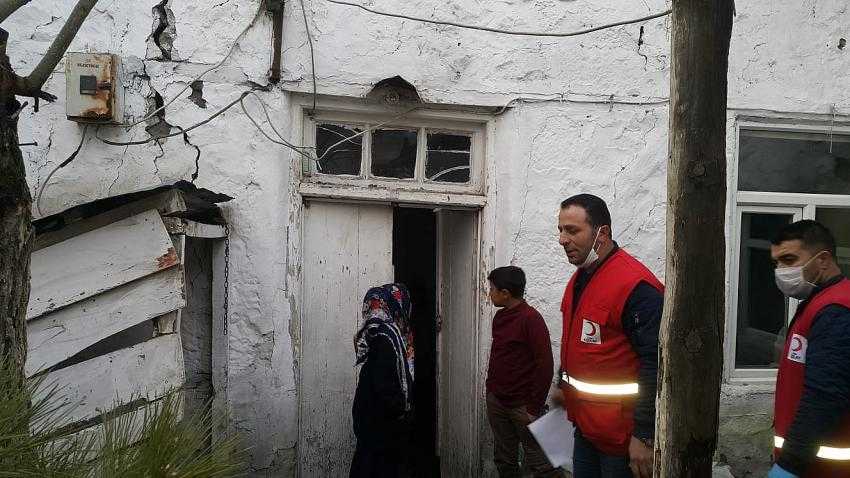 Kars’ta Kızılay’dan anlamlı destek