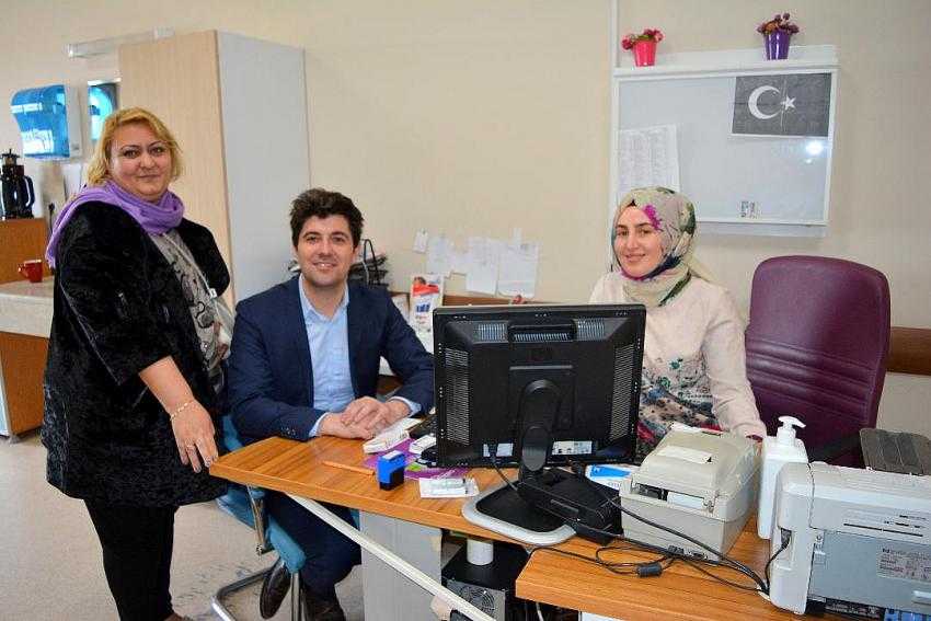 Nahcıvan'lı Turistten Iğdır Hastanesine Teşekkür Ziyareti