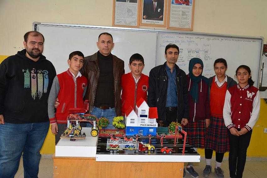 TÜBİTAK YARIŞMASINDA TÜRKİYE ÜÇÜNCÜSÜ OLDU