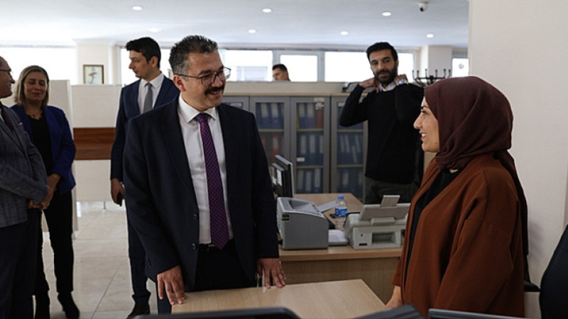 Vali Ercan Turan'dan Aile ve Sosyal Hizmetler İl Müdürlüğüne Ziyaret