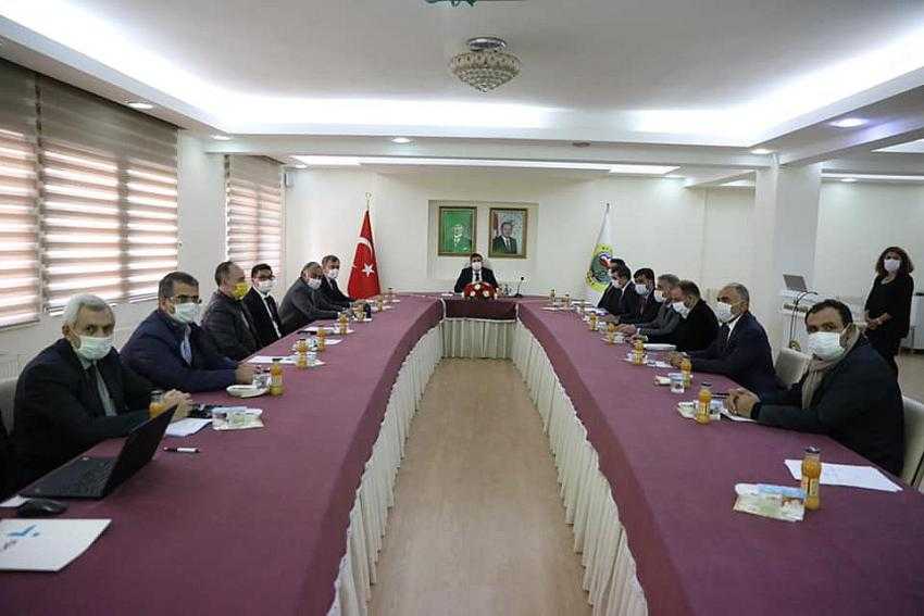Vali/Belediye Başkan V. H. Engin Sarıibrahim başkanlığında “2020 yılı Ekim Ayı İl İstihdam ve Mesleki Eğitim Kurulu Toplantısı” gerçekleştirildi.