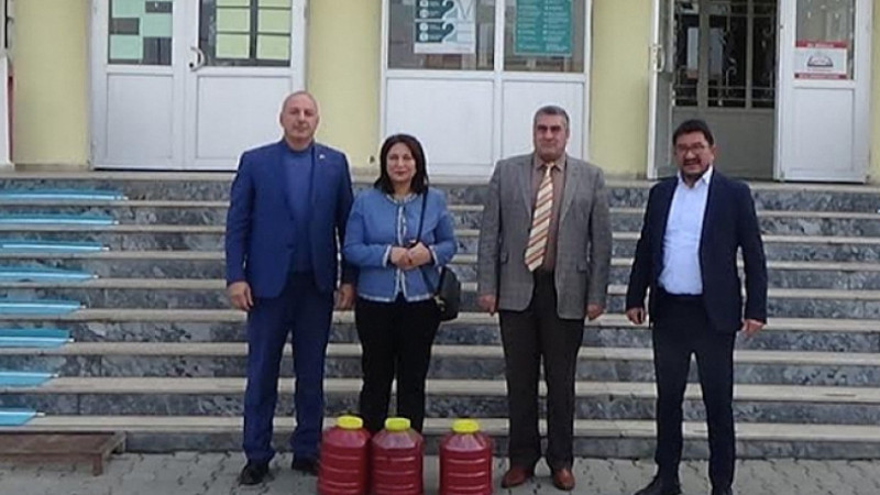 Yerli Malı Haftası Kapsamında Domates Salçası Dağıtıldı