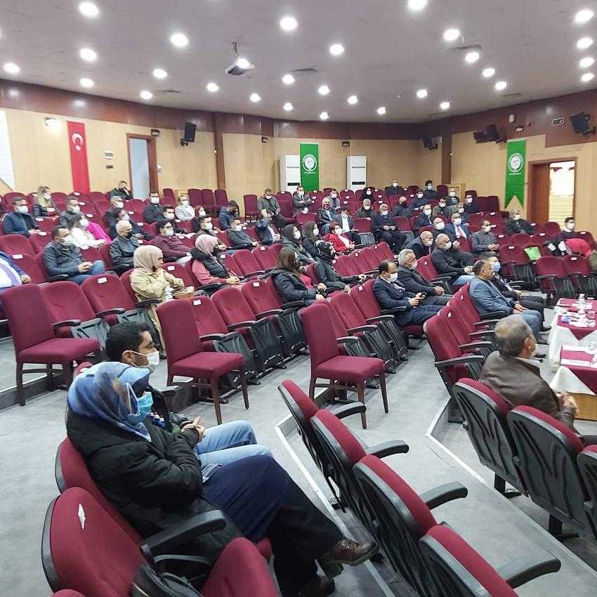 Yonca Yetiştiriciliği Ve Sorunları Paneli Düzenlendi