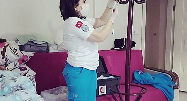 Iğdır'da 'Artık Evde Yalnız Değilsiniz' Sloganı ile Evde Sağlık Hizmetleri Devam Ediyor