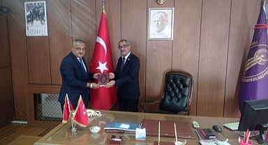 Müftü Zahit Demirel'den Esnaf ve Sanatkarlar Odası Başkanı’na Ahilik Haftası Ziyareti