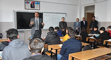 Aras’ın Kuzuları Zirveye Yürüyor: İl Millî Eğitim Müdürü Aziz Gün'den İmam Hatip Lisesi Ziyareti