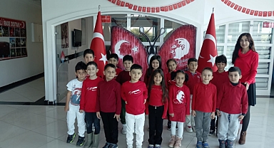 Iğdır Bahçeşehir Koleji'nde Cumhuriyet Coşkusu: Öğrencilerden Anlamlı Kutlama