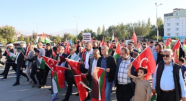 Iğdır’da Filistin'e destek için düzenlenen yürüyüşte halk tek yürek oldu.