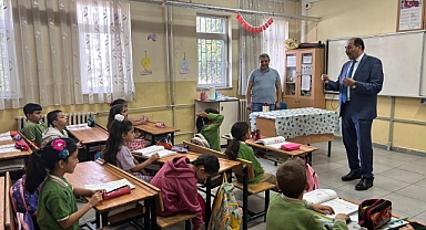 Iğdır İl Milli Eğitim Müdürü Aziz Gün, Fatih Sultan Mehmet ve Hüsnü M. Özyeğin İlkokullarını Ziyaret Etti