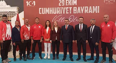 Milli Sporcular ve Antrenörlerden Cumhuriyet Coşkusuna Anlamlı Katılım