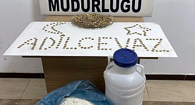 Peynir Bidonunda 900 Altın Sikke Ele Geçirildi: 2 Kişi Gözaltında