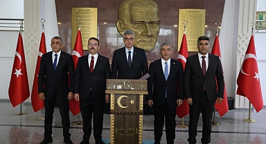 Sağlık Bakanı Prof. Dr. Kemal Memişoğlu, Iğdır Valiliği’nde Sağlık İhtiyaçlarını Değerlendirdi