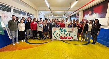 GENÇLER GÜREŞ MÜSABAKALARI KAZIM KARABEKİR SPOR SALONU’NDA TAMAMLANDI