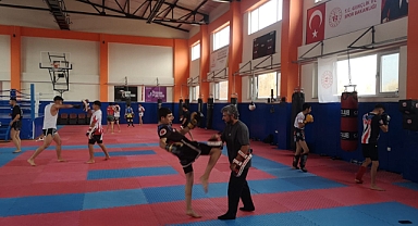 Iğdır’da Muay Thai Heyecanı Başladı: Türkiye, Azerbaycan ve İran’dan Sporcular Ringe Çıkacak