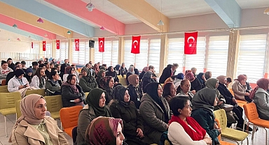 KARAKOYUNLU’DA “EN İYİ NARKOTİK POLİSİ: ANNE” VE “NARKO REHBER” SEMİNERİ