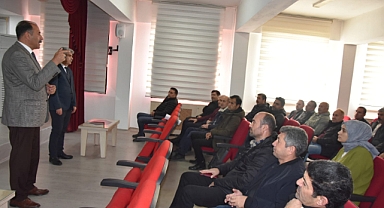 Milli Eğitim Müdürü Aziz Gün, “Türkiye Yüzyılı Maarif Modeli” Seminerine Katıldı
