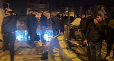 Iğdır'da Gece Yarısı Krizi: Yeraltı Çarşısı Esnafı Enkaz Altında Kaldı!