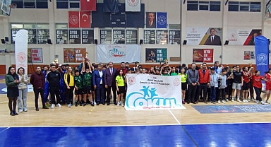 Iğdır’da Yıldızlar Hentbol Müsabakaları Tamamlandı