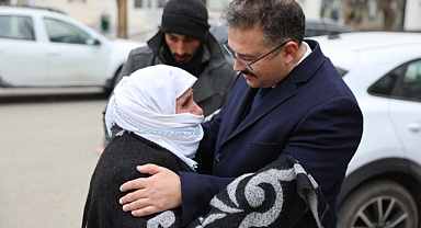 Vali Ercan Turan’dan Esnaf ve Vatandaşlara Ziyaret: “Gönüllerimiz Bir, Dualarımız Bir Olsun”