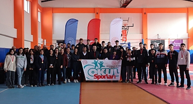Iğdır’da “Boks Gençler B” Müsabakası Sonuçlandı