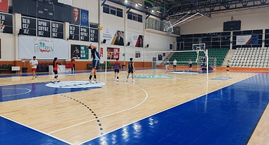 Iğdır’da Voleybol Heyecanı Kâzım Karabekir Spor Salonu’nda Başlıyor!