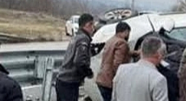 İstanbul'dan Çatalzeytin'e Giden Araç İğdir-Karabük Yolunda Devrildi: 5 Yaralı