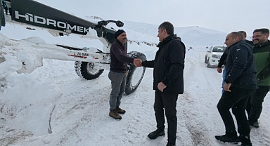 Tuzluca’nın Dağ Köylerinde Karla Mücadele Çalışmaları Yerinde İncelendi