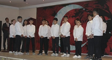 Gazi Yatılı Bölge Ortaokulu’nda Şehitler Günü Anma Programı Düzenlendi