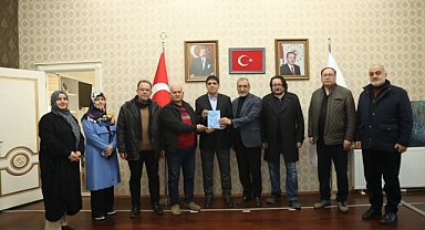 “Günümüz İslam Dünyasında Din Anlayışları Sempozyumu I” Kitabı Rektör Alma'ya Takdim Edildi