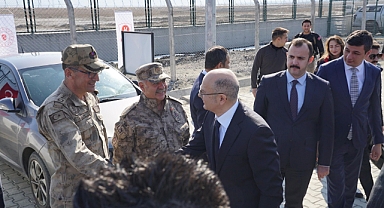 Iğdır'da Tarihi Buluşma: Enerji Bakanları Boru Hattı Açılışı İçin Karşılandı