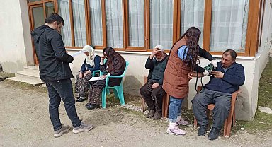 Tuşba ekipleri köy köy gezerek sağlık hizmeti veriyor