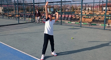 Iğdır’da Gençler Raketle Buluşuyor: GSB Spor Okulları’nda Tenis Heyecanı