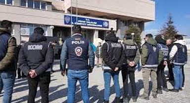 Iğdır’da Patates Çuvalları Arasında 4 Düzensiz Göçmen Yakalandı