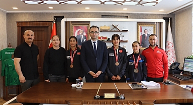 Iğdırlı Güreşçi Nisanur’dan Türkiye İkinciliği Gururu