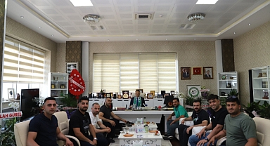 Iğdır’ın Vefalı Taraftarları Ova Beyleri’nden Rektöre Tebrik Ziyareti