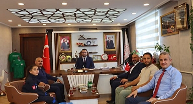 Türkiye Şampiyonu Hiranur Uygun’dan İl Müdürü Recai Şahin’e Ziyaret