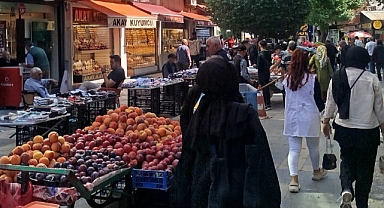 Bayram Telaşı Sokaklara Taştı: Iğdır’da Arife Mesaisi Gün Doğmadan Başladı