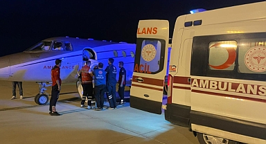 Iğdır’dan Sivas’a Üç Can İçin Zamanla Yarış: Üçüz Gebe Anne Adayı Gece Uçak Ambulansla Sevk Edildi