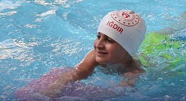 Iğdır’da 30 Bin Kişi Yüzme Öğrendi: “Yüzme Bilmeyen Kalmasın” Projesi Meyvelerini Veriyor