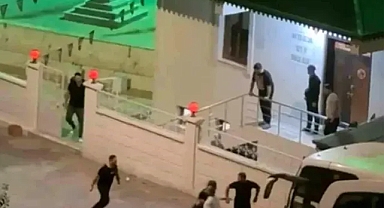 Iğdır'da Sürmeli Camisi'nde Bıçaklı Saldırı Girişimi: Gençler Önledi