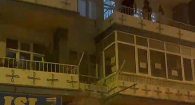 Kadın Apartman Boşluğuna Atıldı: Emniyet Zanlının Peşinde