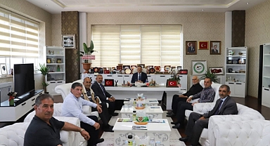 Karakoyunlu Ata Ocağı'ndan Iğdır Üniversitesi'ne Tarih Dolu Ziyaret