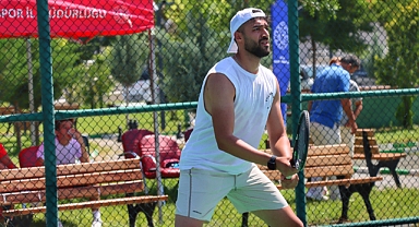 Kayısı Cup’ta Heyecan Dördüncü Günde de Sürüyor: Kortlarda Renkli Anlar